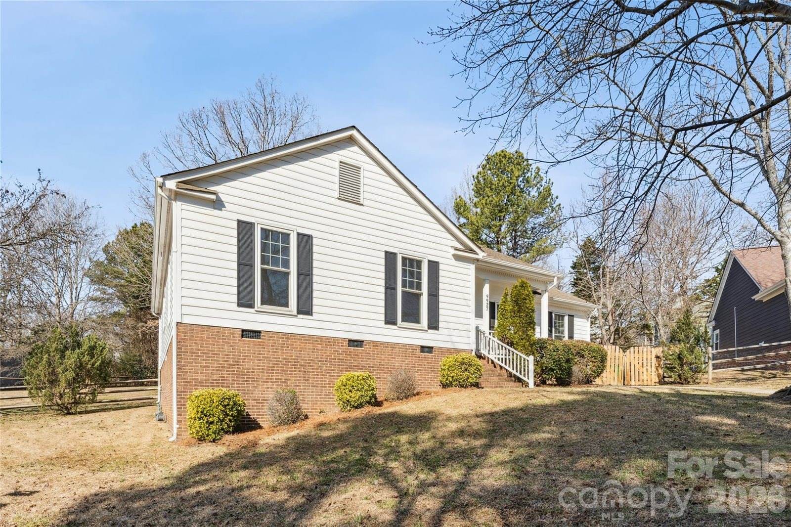 9927 Alden Glen Drive, Charlotte, NC 28269