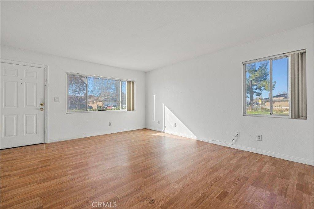 621 West Avenue H12, Lancaster, CA 93534