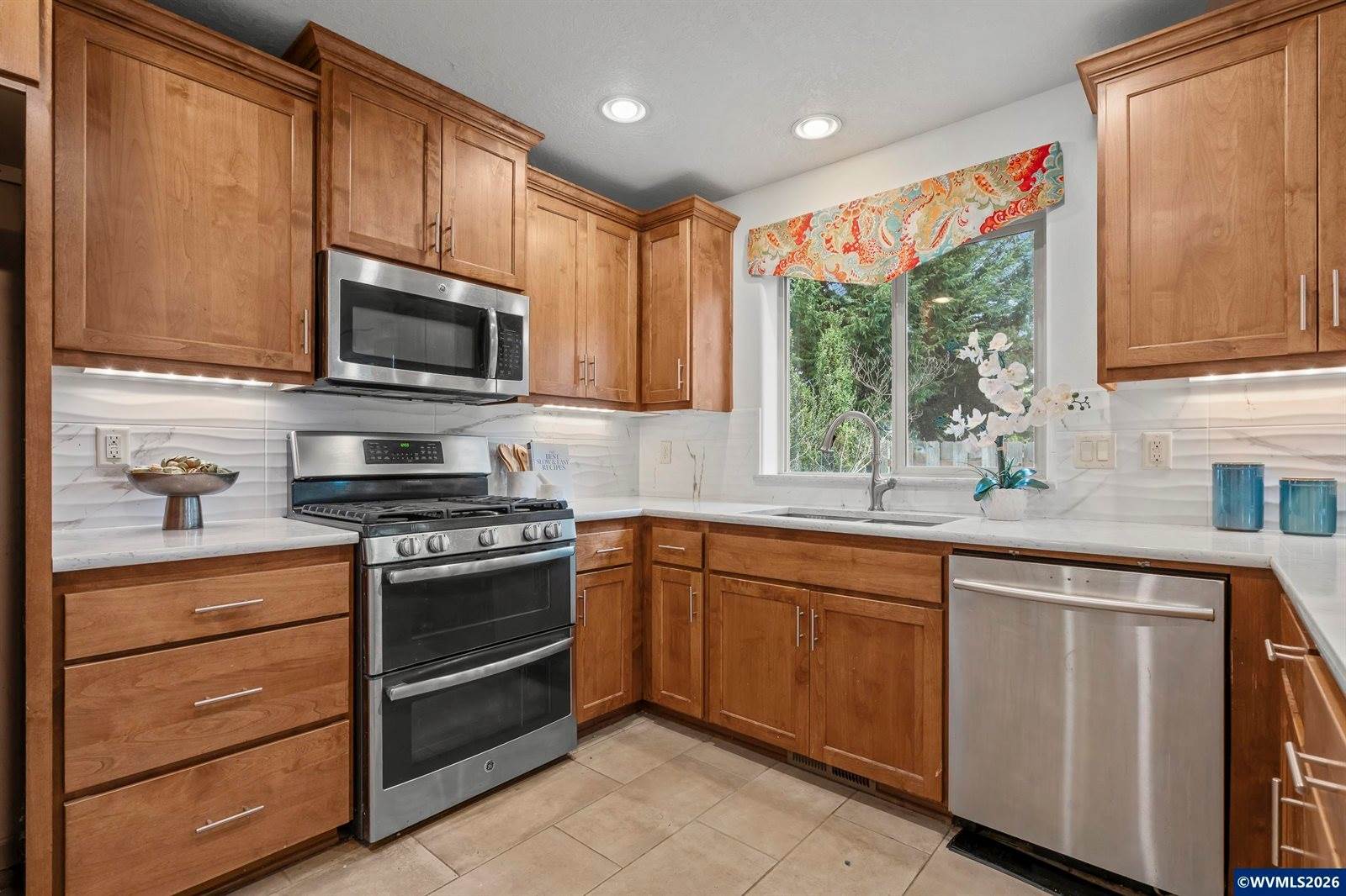 1931 Arroyo Ridge Dr, Albany, OR 97321