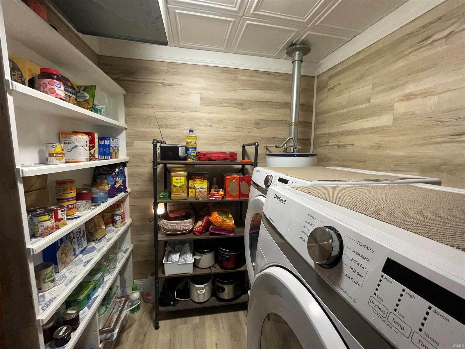 2715 E 14th Street, Muncie, IN 47302