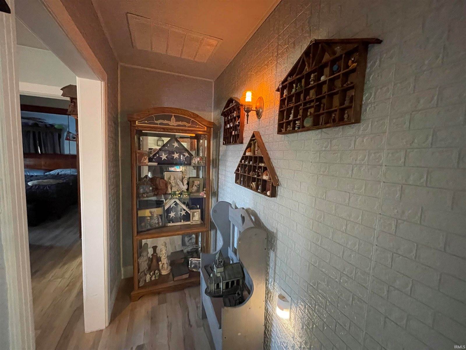 2715 E 14th Street, Muncie, IN 47302