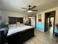 2715 E 14th Street, Muncie, IN 47302