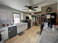 2715 E 14th Street, Muncie, IN 47302