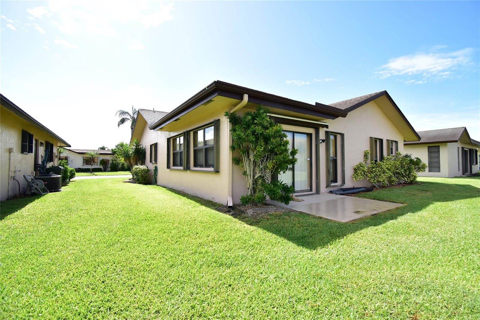 3305 Silver Buttonwood Drive, Greenacres, FL 33463