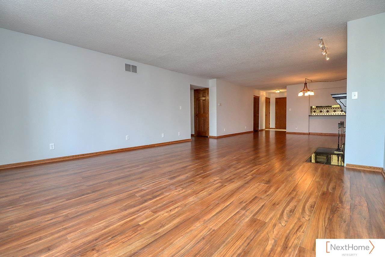 1300 G Street, #103-4W, Lincoln, NE 68508