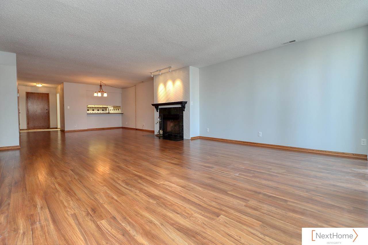1300 G Street, #103-4W, Lincoln, NE 68508
