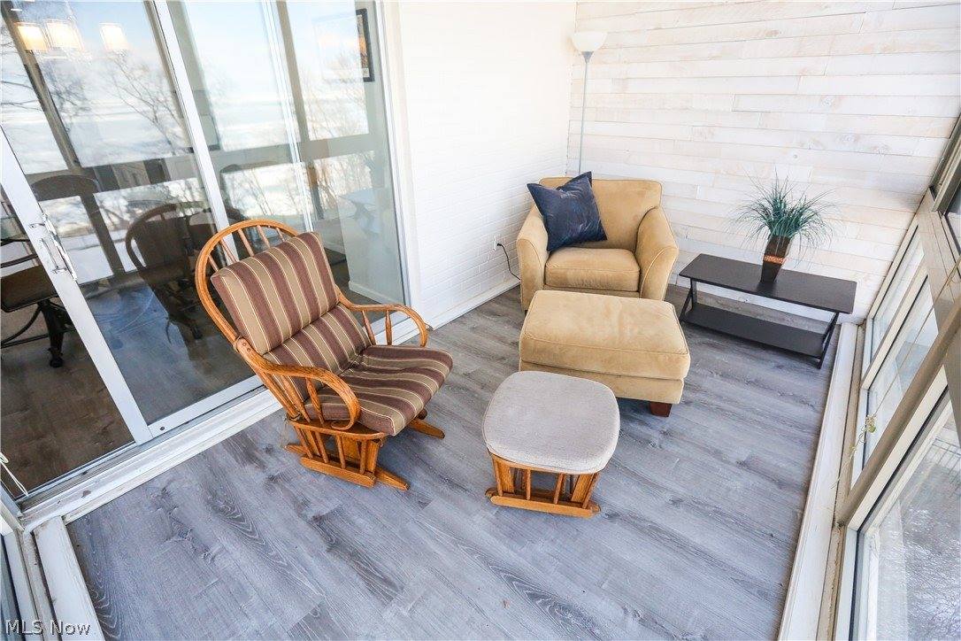 12520 Edgewater Drive, #306, Lakewood, OH 44107