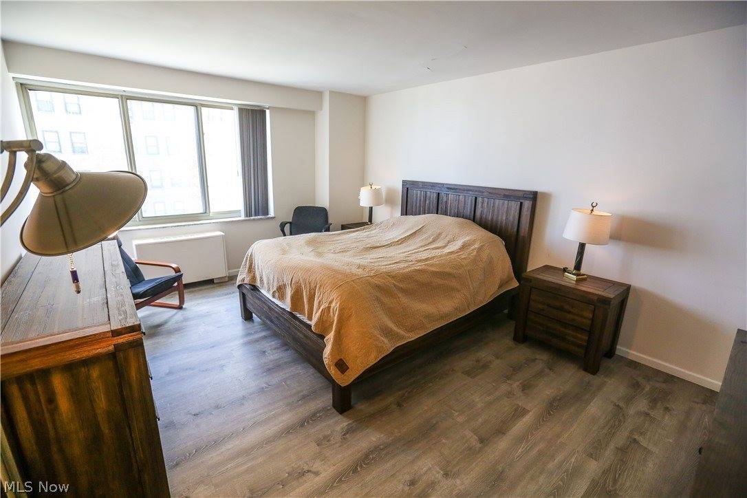 12520 Edgewater Drive, #306, Lakewood, OH 44107