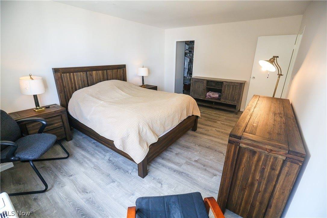 12520 Edgewater Drive, #306, Lakewood, OH 44107