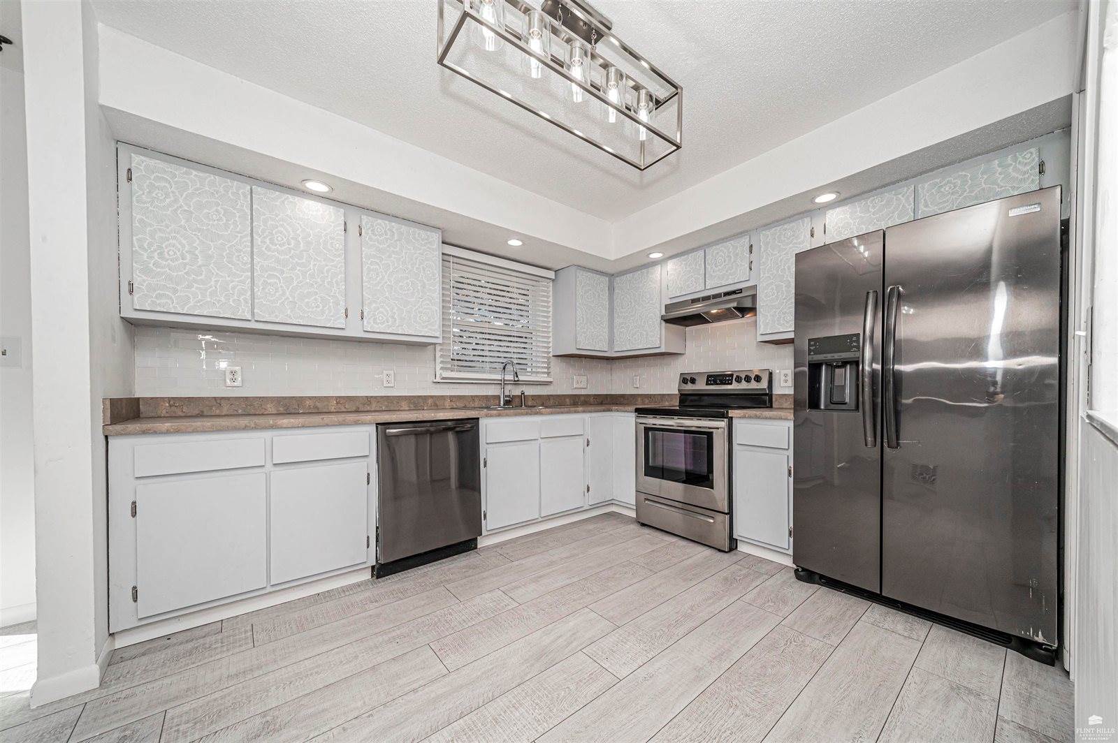 3409 Cedar Lane, Milford, KS 66514