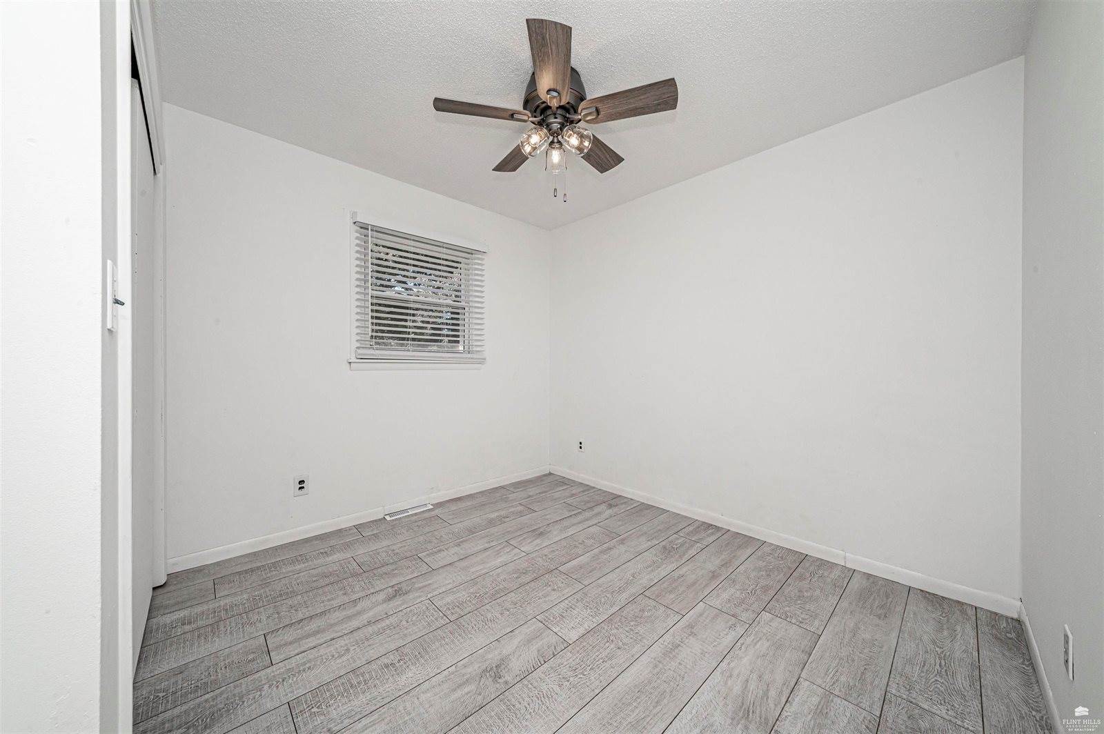 3409 Cedar Lane, Milford, KS 66514