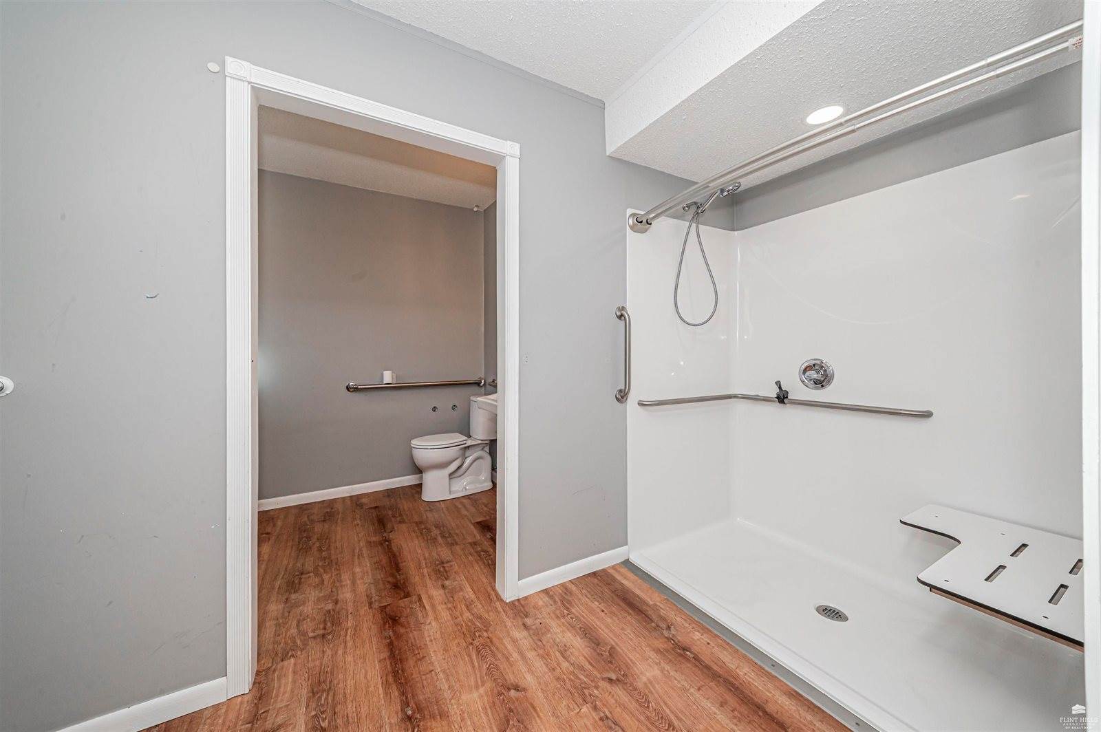 3409 Cedar Lane, Milford, KS 66514