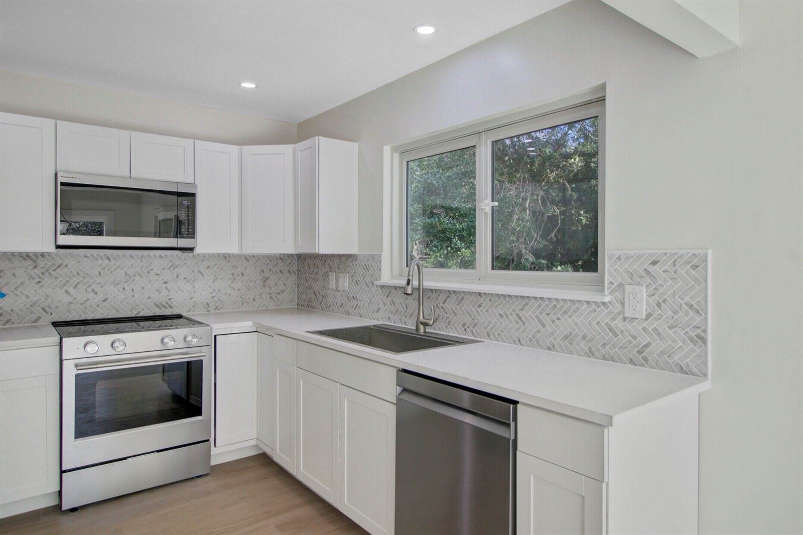 1471 Battery Brown Court, Charleston, SC 29412