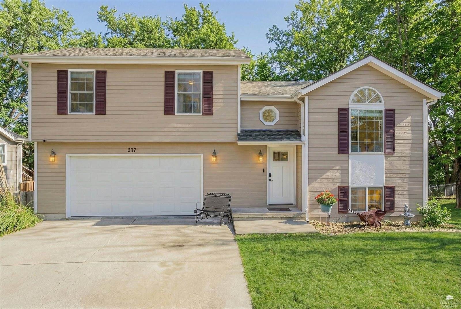 237 Robin Hood Drive, Junction City, KS 66441