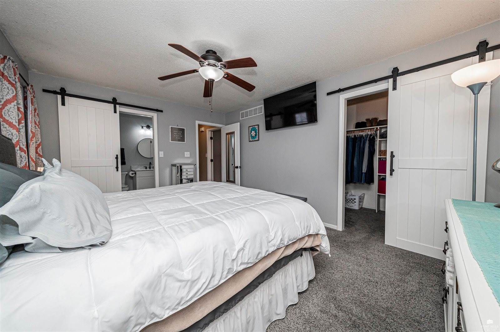 237 Robin Hood Drive, Junction City, KS 66441