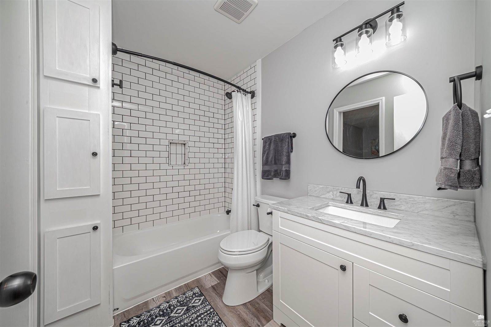 237 Robin Hood Drive, Junction City, KS 66441