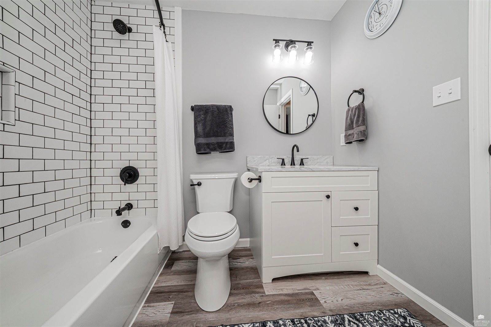 237 Robin Hood Drive, Junction City, KS 66441