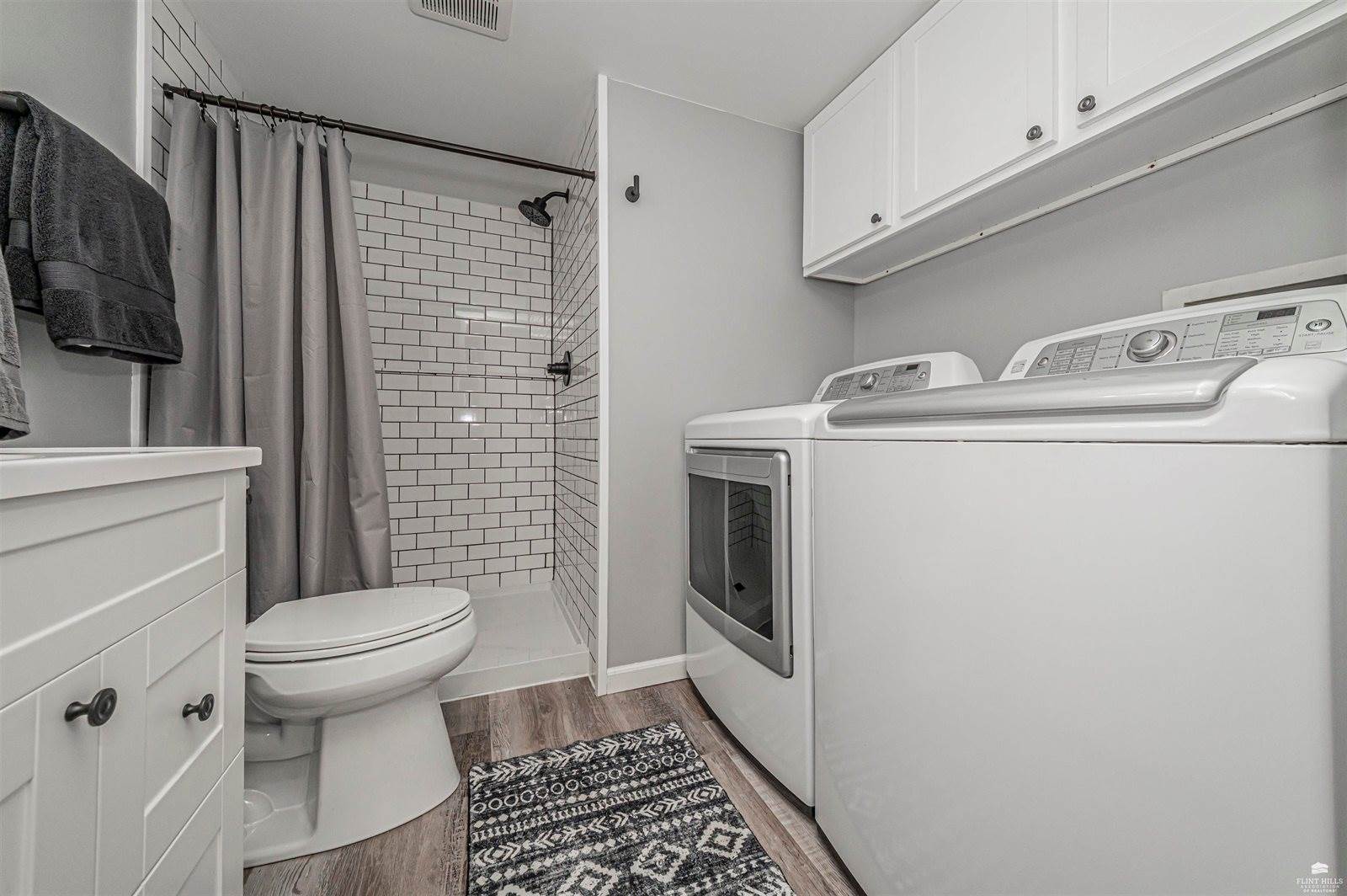 237 Robin Hood Drive, Junction City, KS 66441