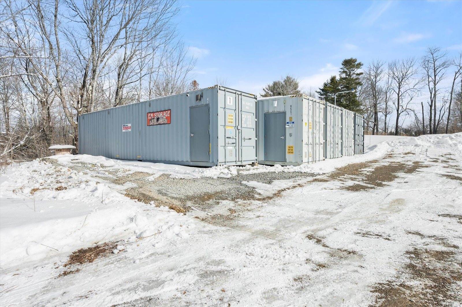 1425 Hammond Street, Bangor, ME 04401