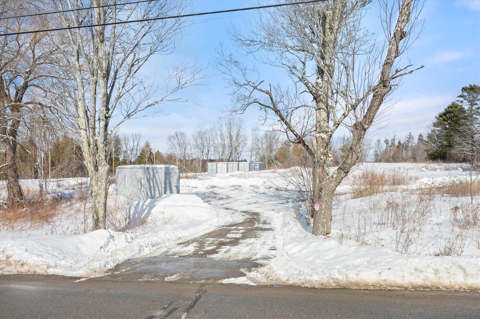 1425 Hammond Street, Bangor, ME 04401