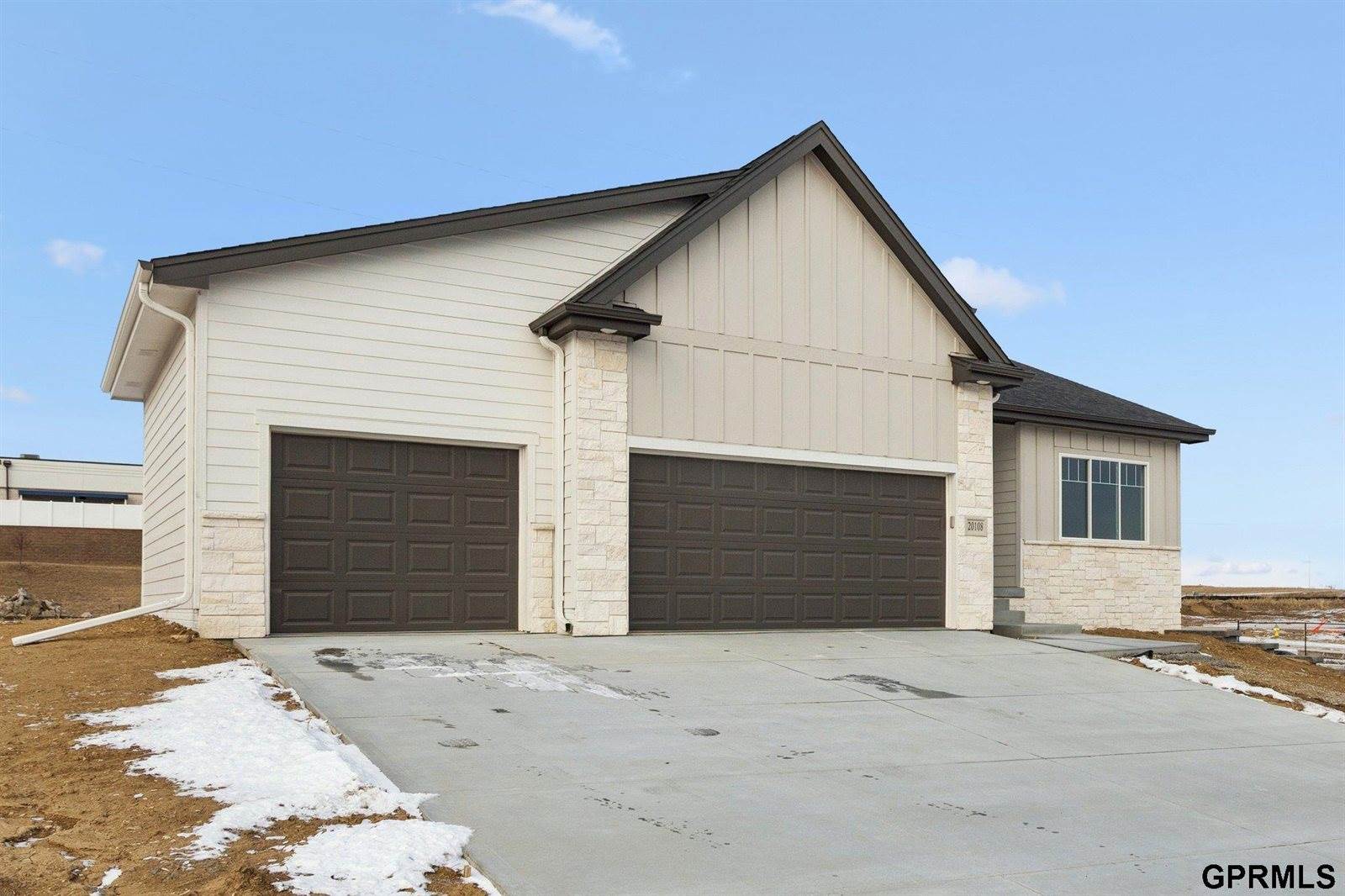 20108 R Street, Omaha, NE 68135