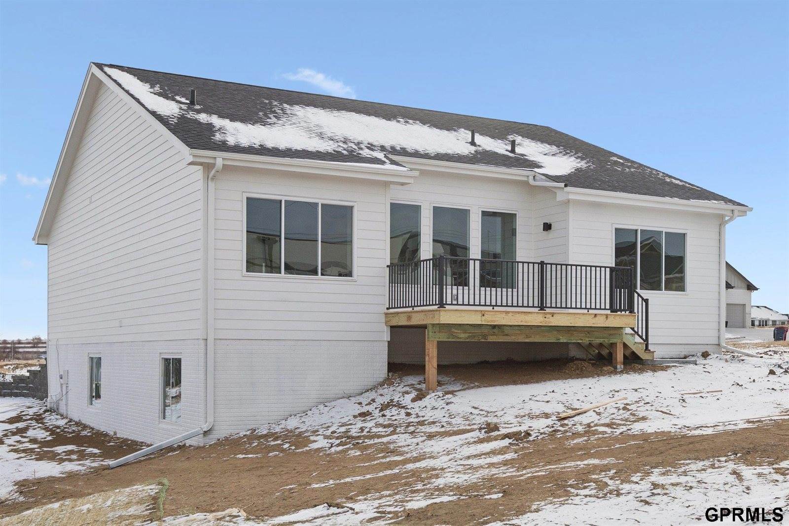 20108 R Street, Omaha, NE 68135