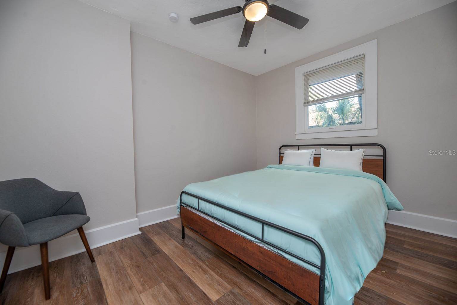 945 13TH Street North, Saint Petersburg, FL 33705