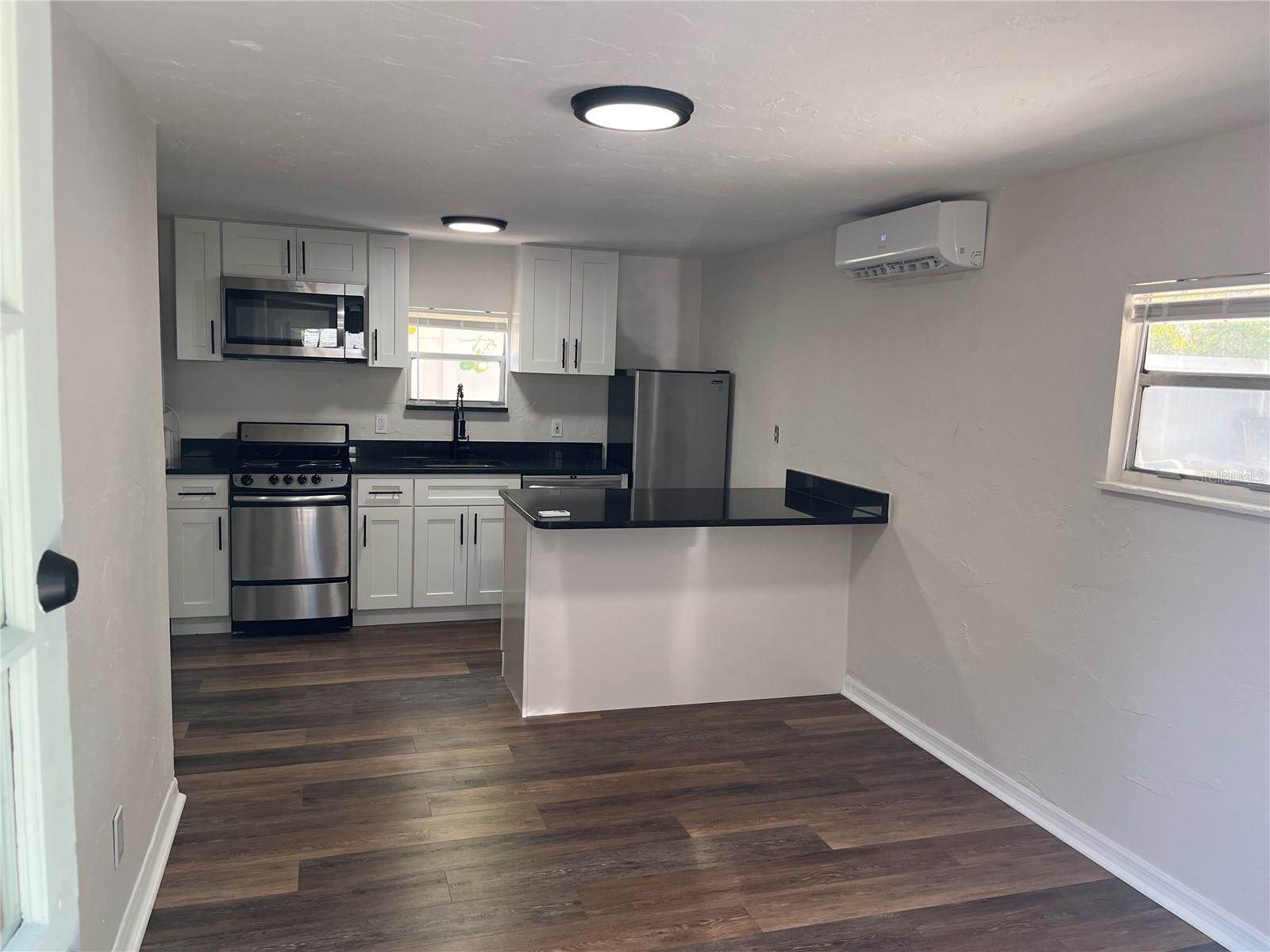 945 13TH Street North, Saint Petersburg, FL 33705