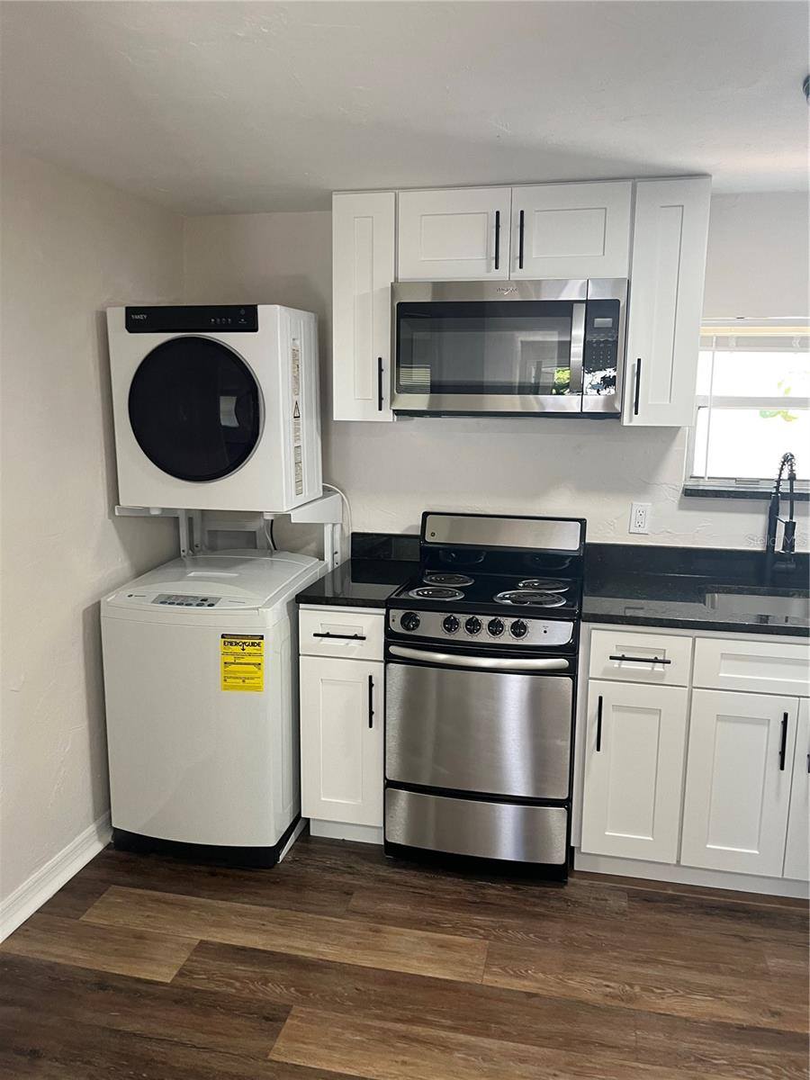 945 13TH Street North, Saint Petersburg, FL 33705