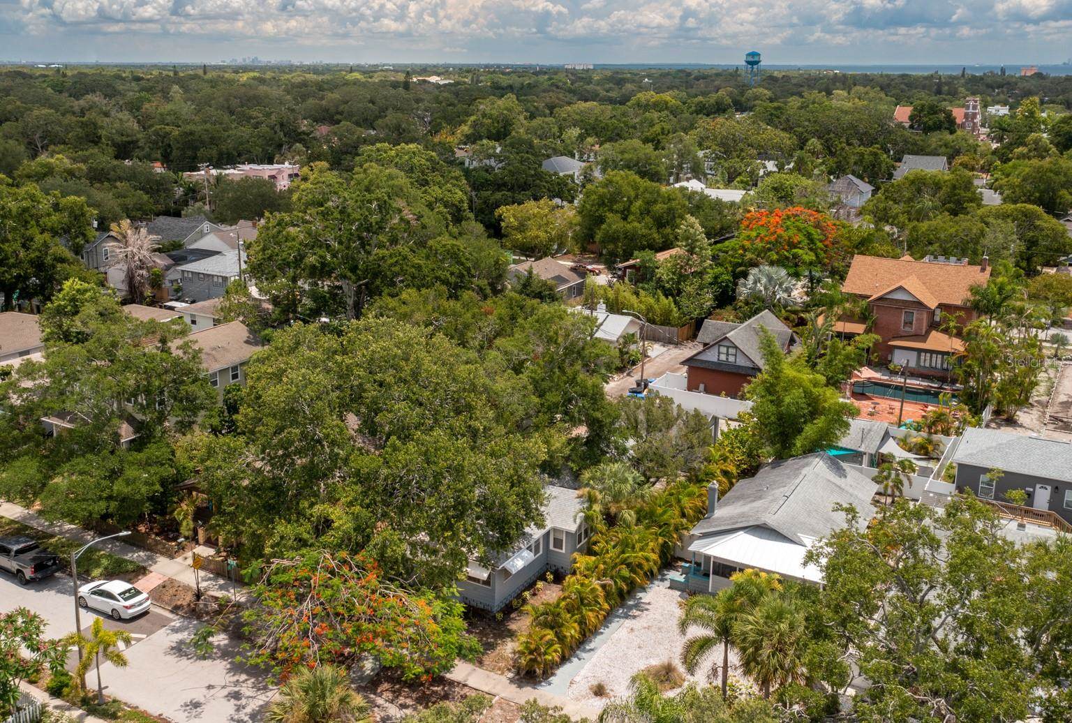 945 13TH Street North, Saint Petersburg, FL 33705