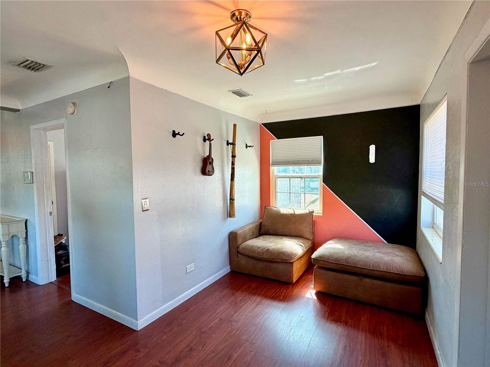 3317 18TH Street North, Saint Petersburg, FL 33713