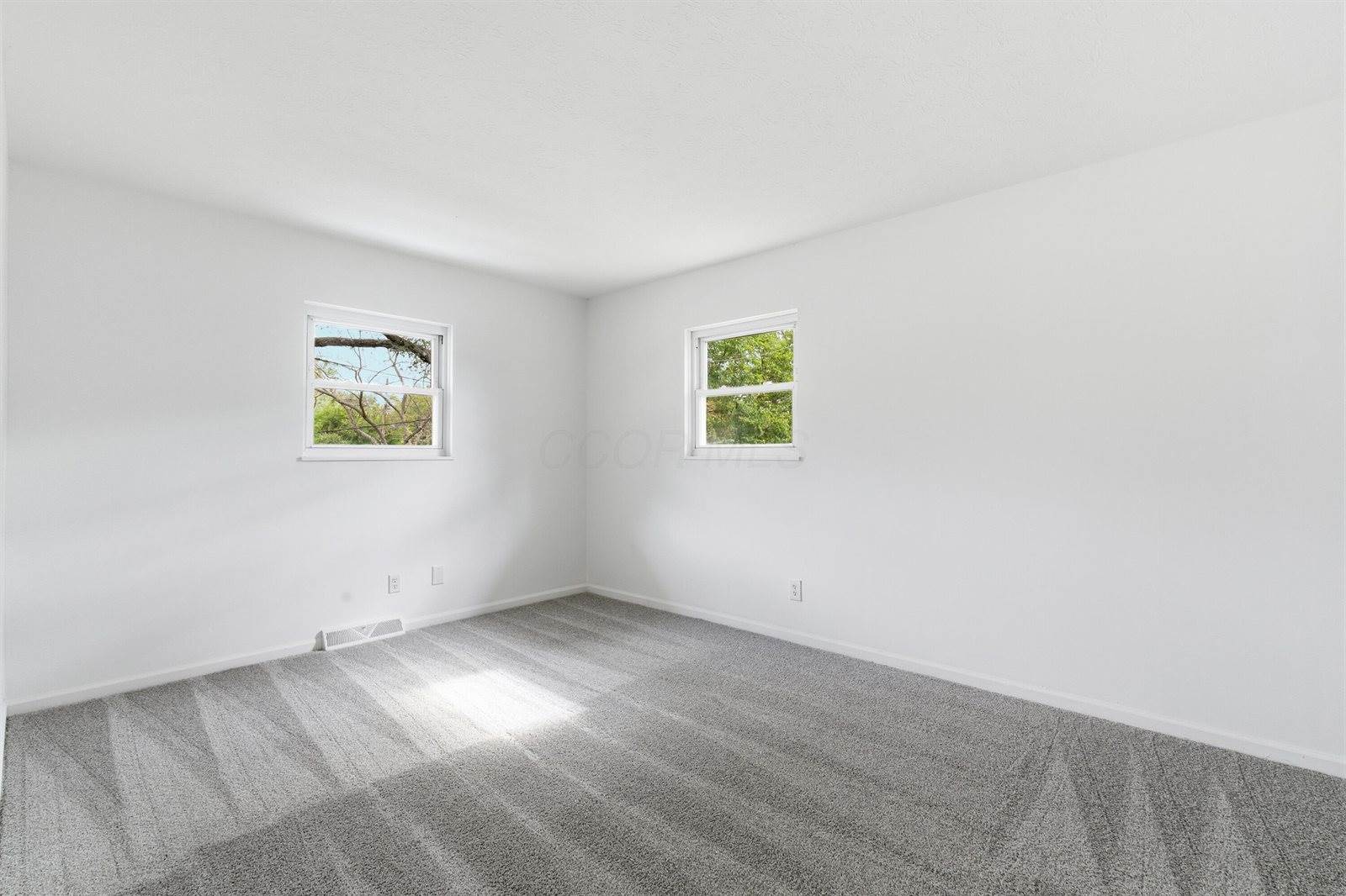 388 Elkwood Place, Columbus, OH 43230