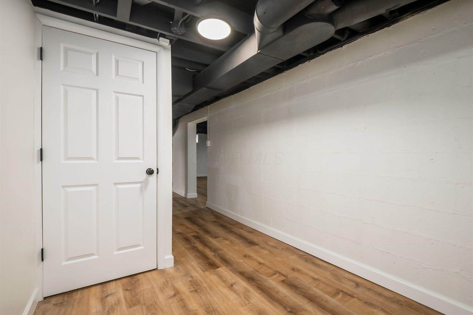 2585 Eakin Road, Columbus, OH 43204