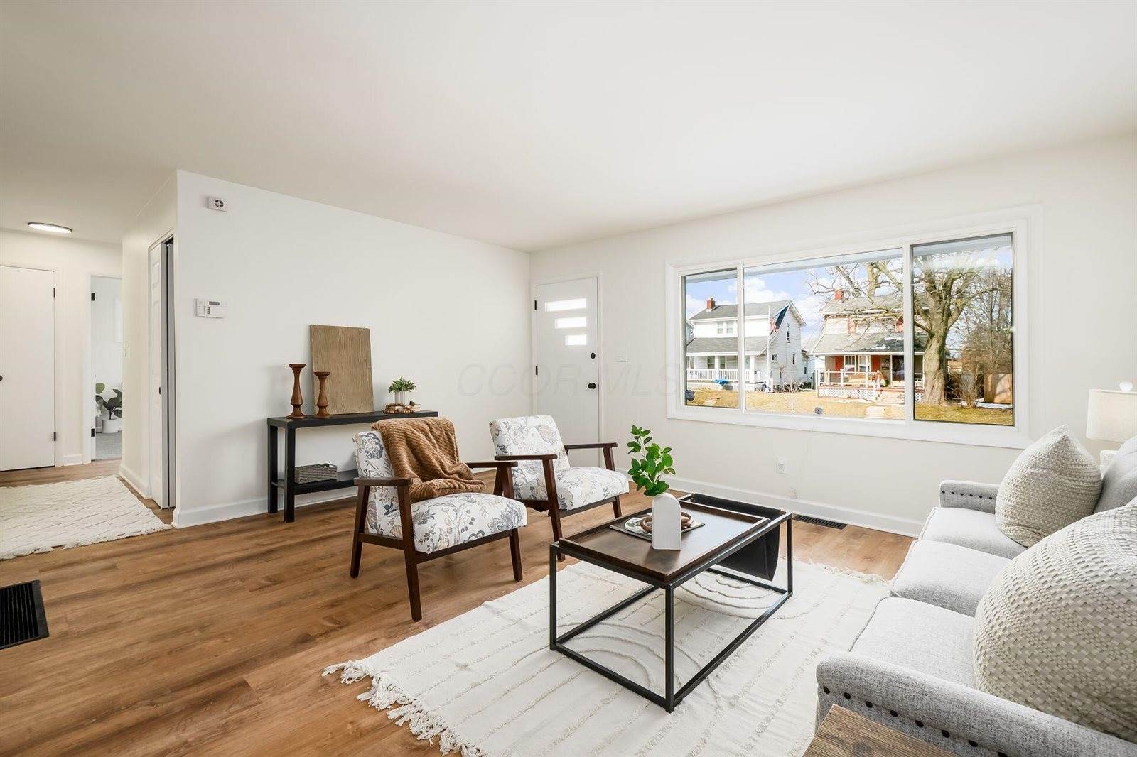 2585 Eakin Road, Columbus, OH 43204