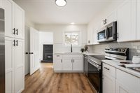 2585 Eakin Road, Columbus, OH 43204