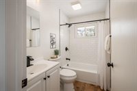 2585 Eakin Road, Columbus, OH 43204