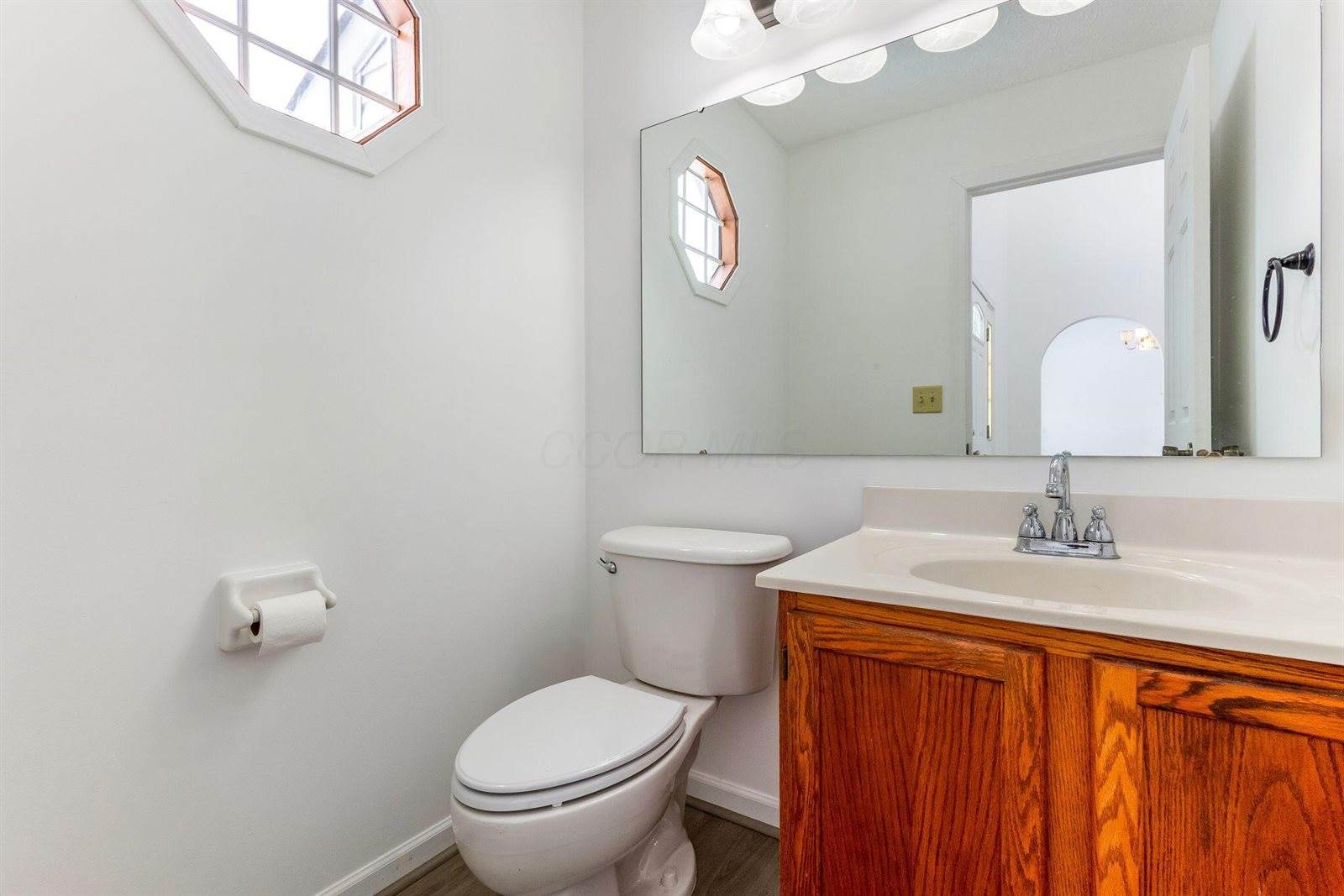 260 North Bend Drive, Pataskala, OH 43062