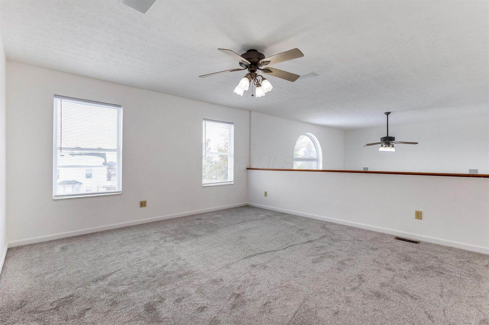 260 North Bend Drive, Pataskala, OH 43062