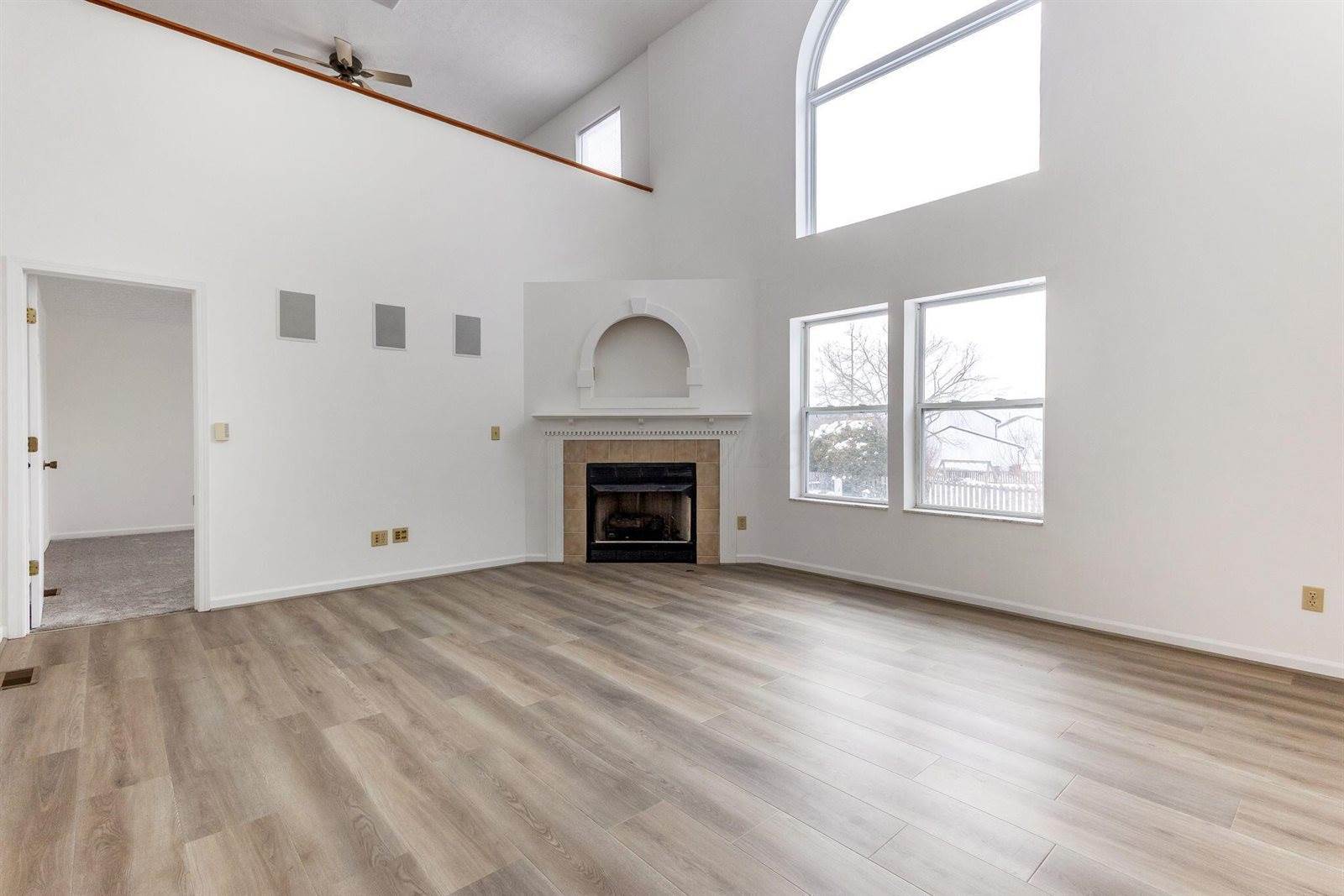 260 North Bend Drive, Pataskala, OH 43062