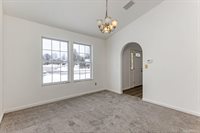 260 North Bend Drive, Pataskala, OH 43062
