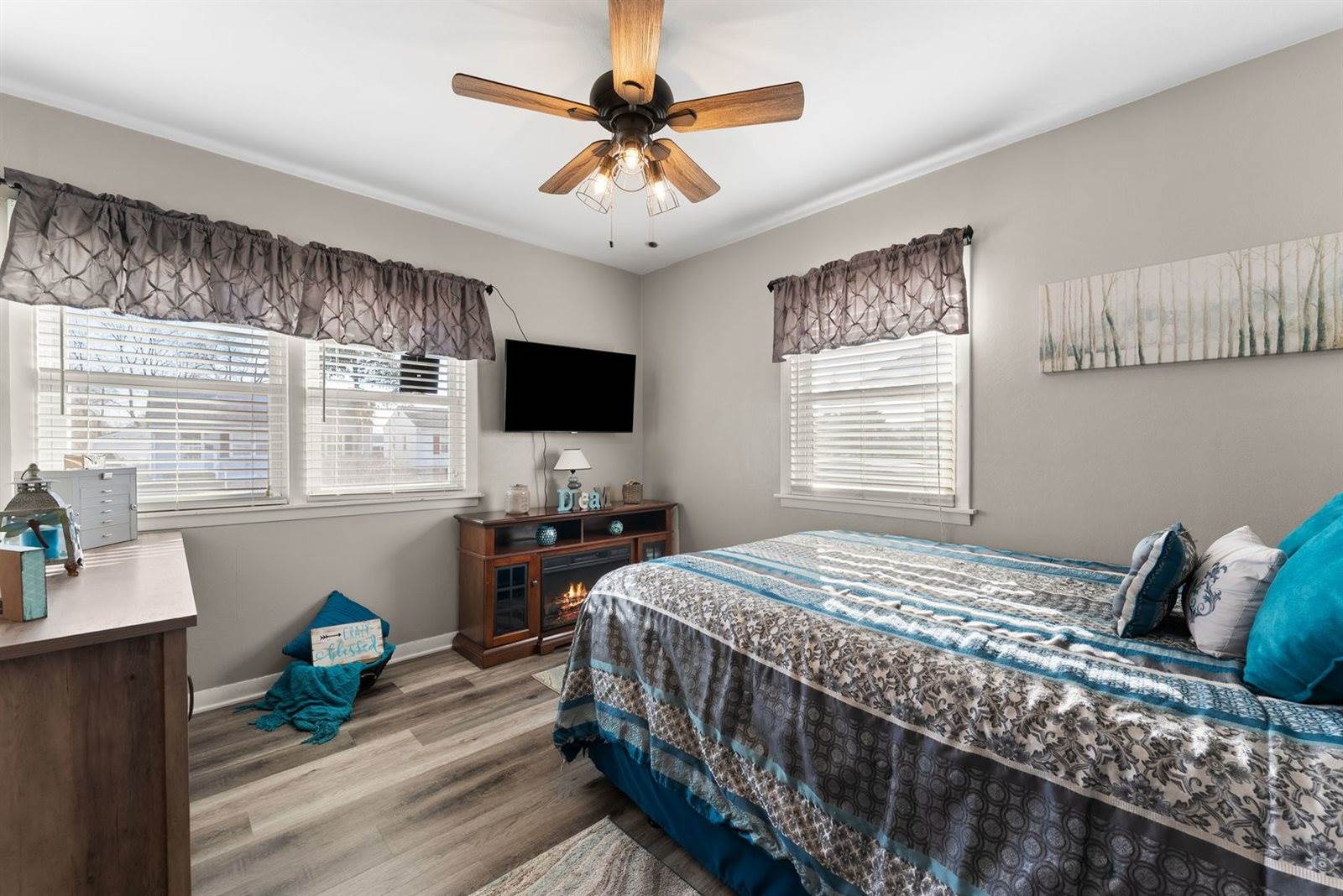 2422 Dugan Court, Davenport, IA 52804