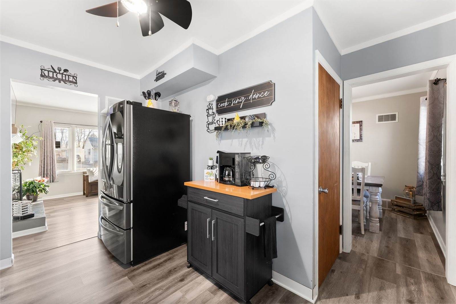 2422 Dugan Court, Davenport, IA 52804