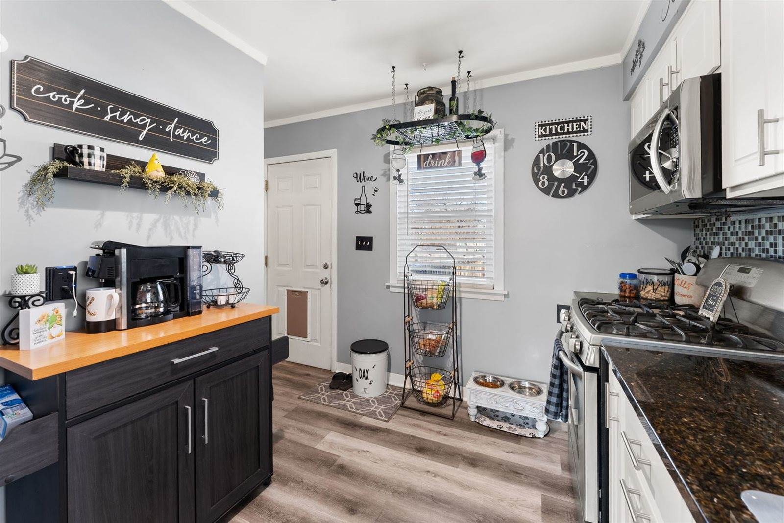 2422 Dugan Court, Davenport, IA 52804