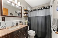 2422 Dugan Court, Davenport, IA 52804