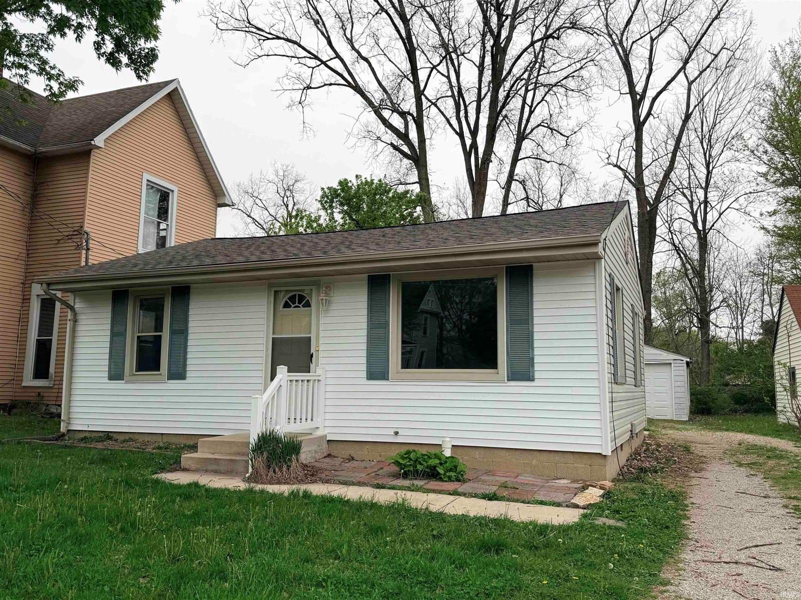 8808 W Cornbread Road, Yorktown, IN 47396