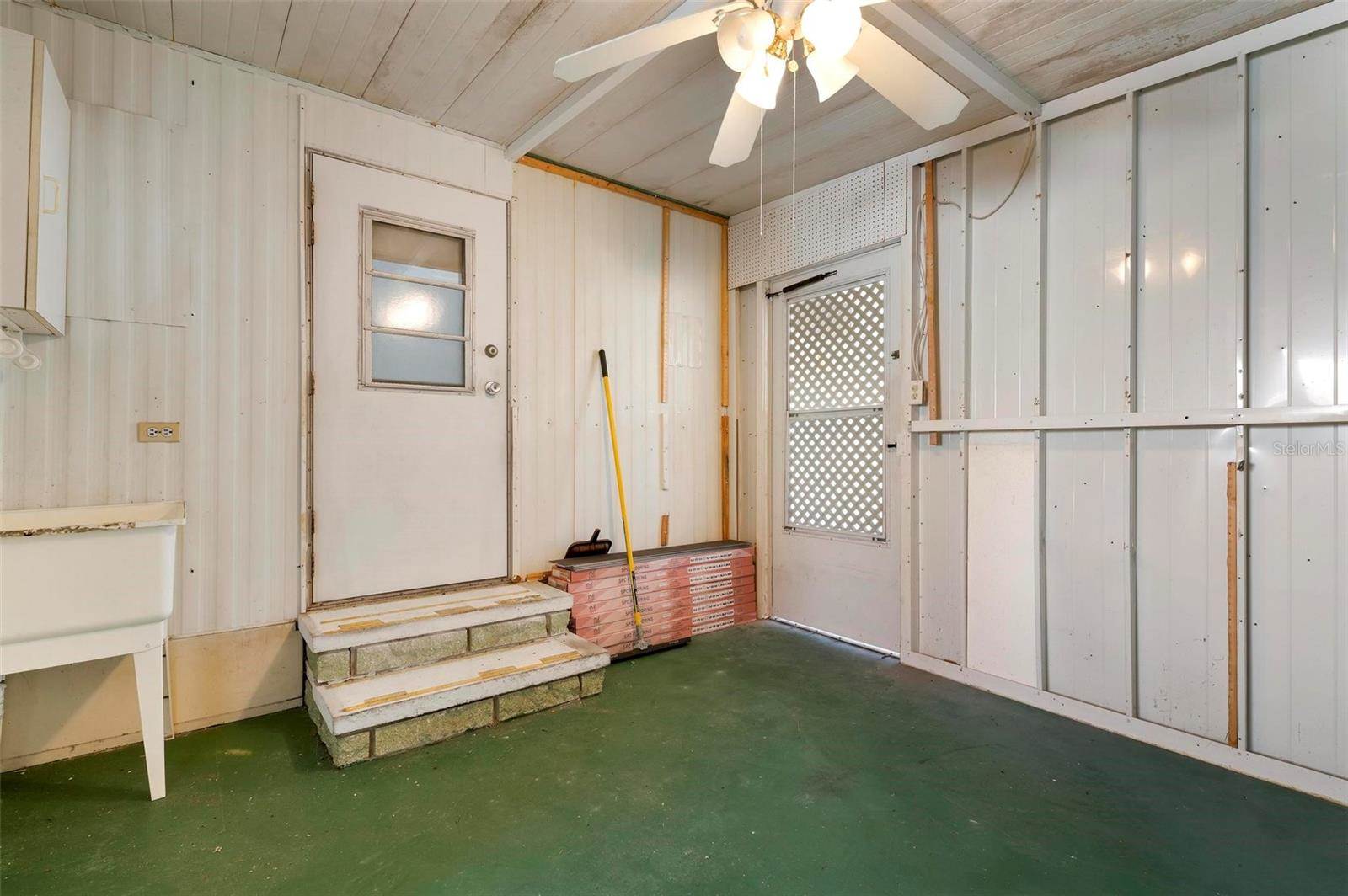 2315 17th Street Lane West, Bradenton, FL 34205