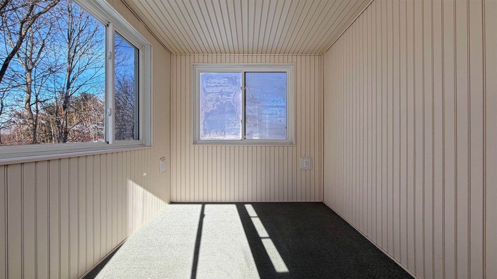 6 Dudley Street, Presque Isle, ME 04769