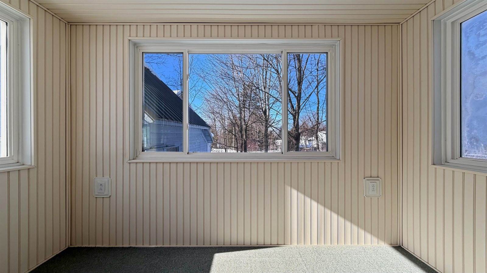 6 Dudley Street, Presque Isle, ME 04769