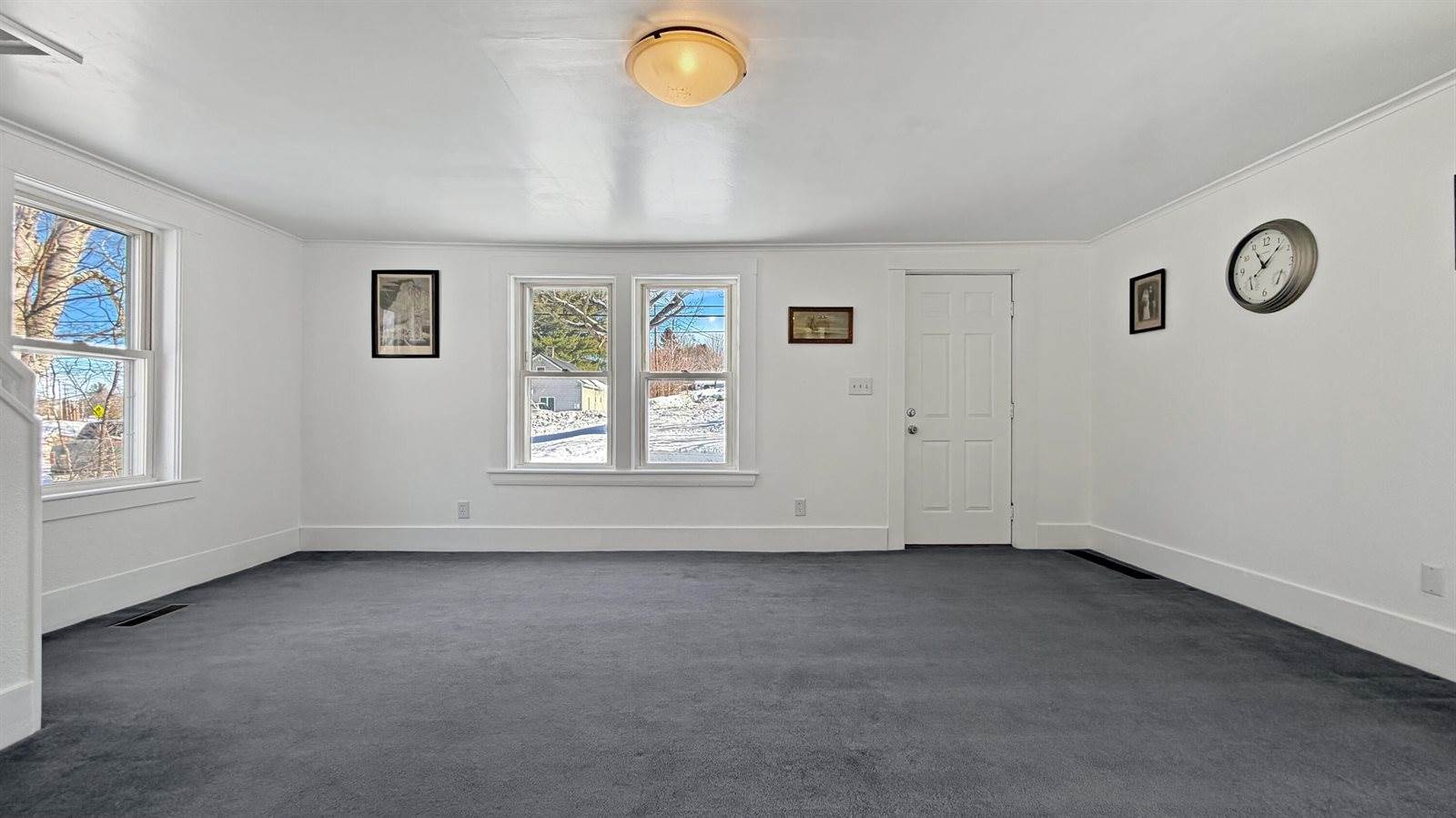 6 Dudley Street, Presque Isle, ME 04769