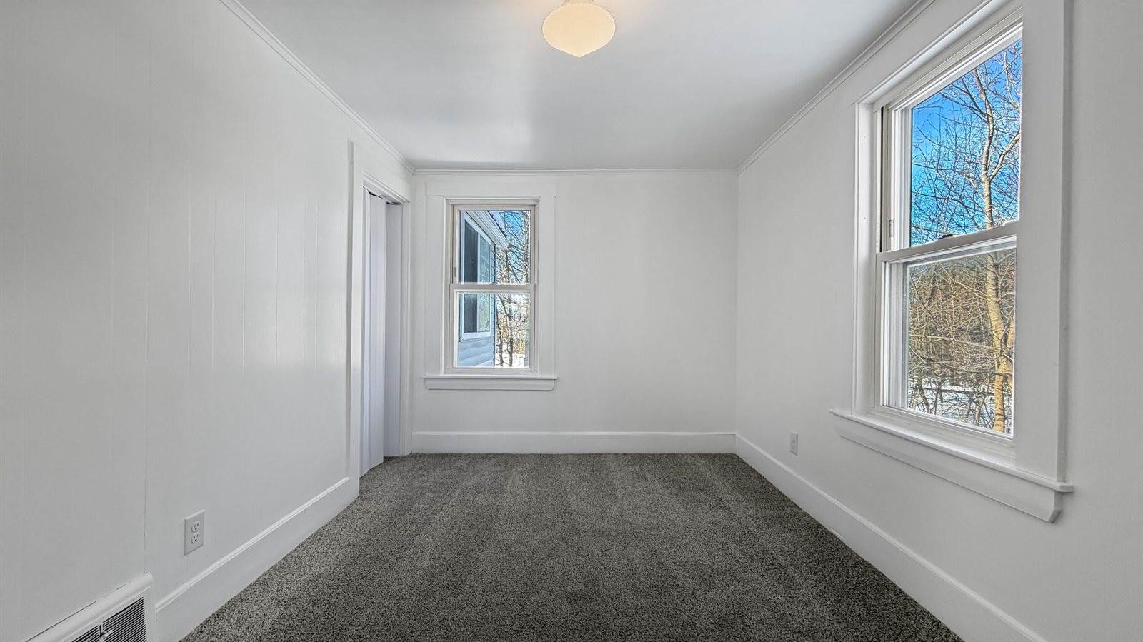 6 Dudley Street, Presque Isle, ME 04769